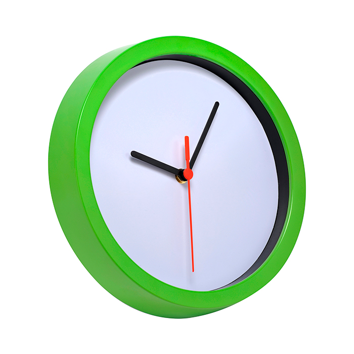 Reloj de pared de plástico.